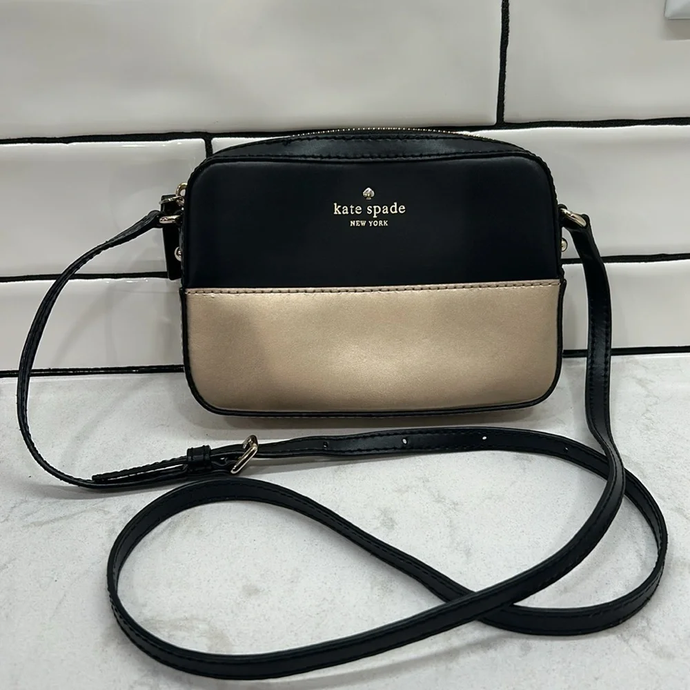 Kate Spade $178 Ivy Street Clover Crossbody Genuine Cowhide Leather Black Gold